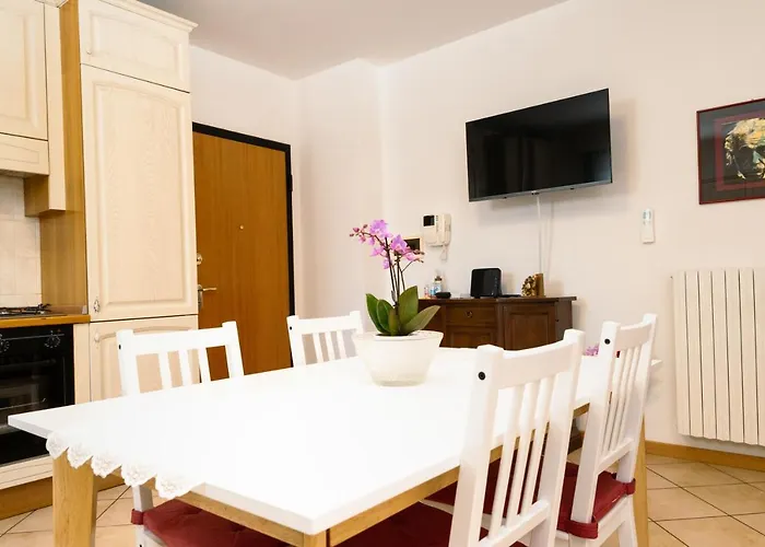 Il Giardino Di Boccaccio شقة كاستينازو